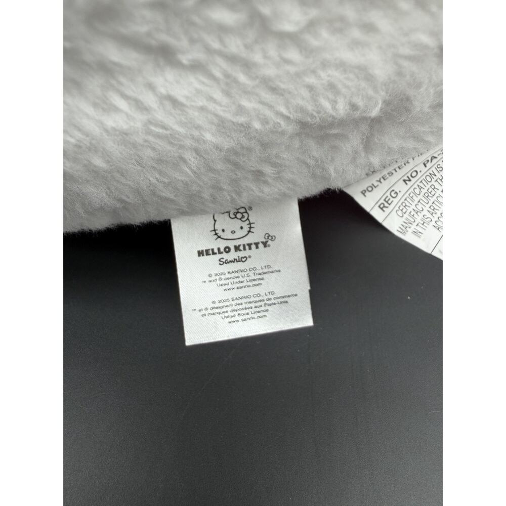 Hello Kitty Pillow & Plush Throw Blanket Set NWT - Picture 3 of 5